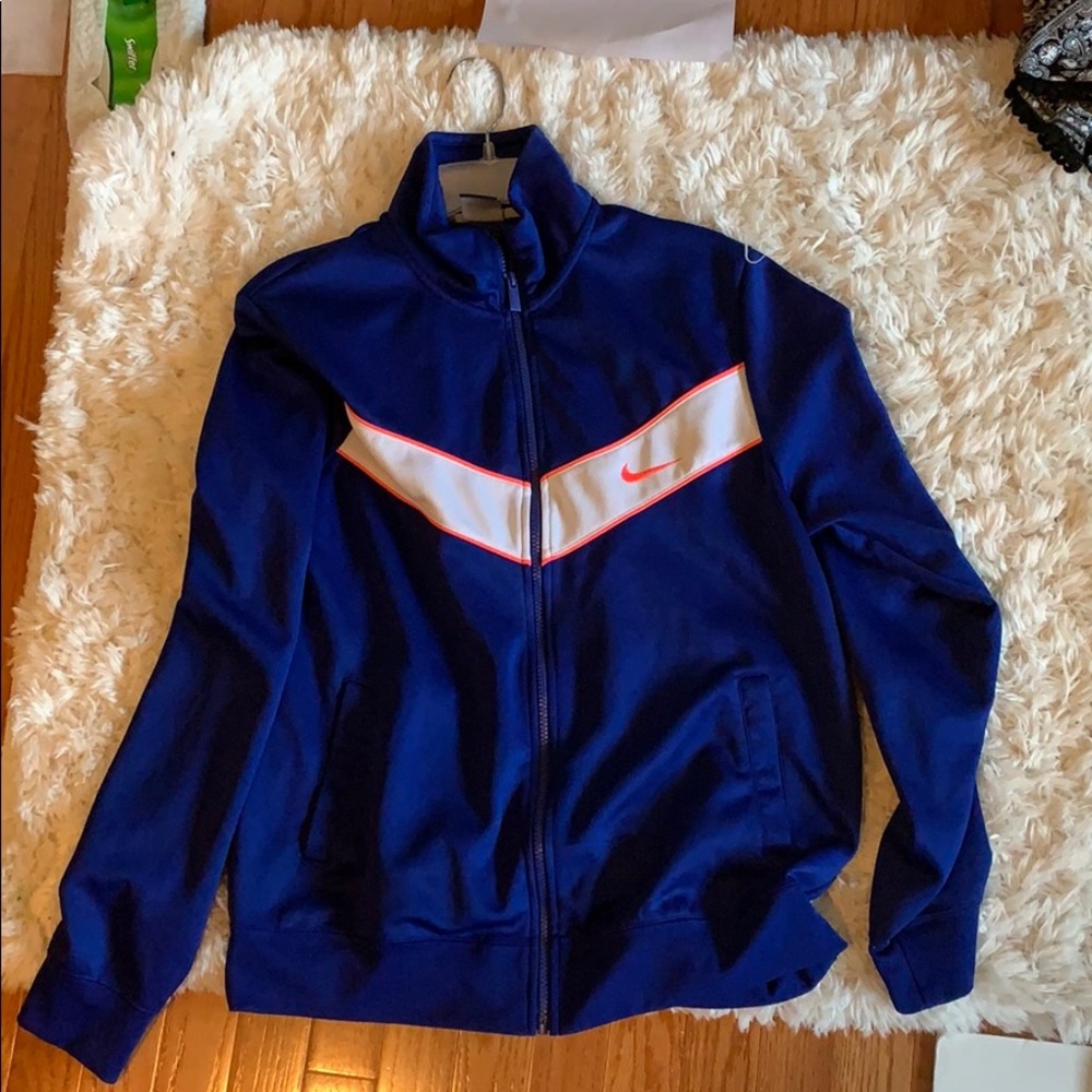 Nike sweatshirt